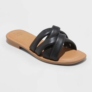 NWOT A NEW DAY FLAT RORY SANDALS SIZE 9